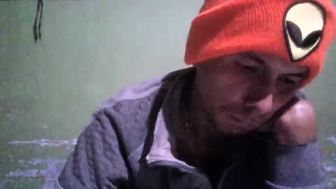 Snapshot of boycumlatino21 chatting on 01/09/25, 02:01 Boy online show from 01/09/25, 02:01