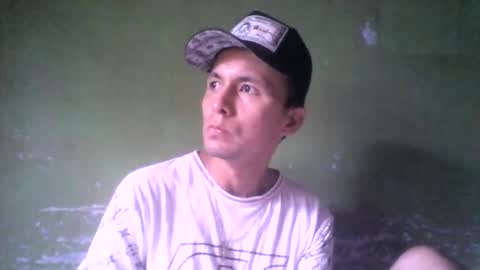 Snapshot of boycumlatino21 chatting on 01/26/25, 10:57 Boy online show from 01/26/25, 10:57