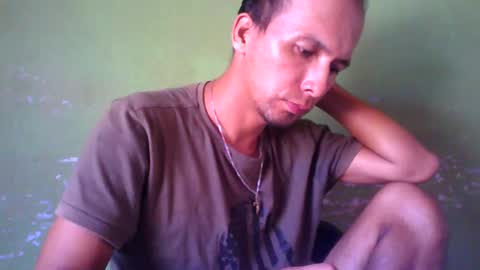Snapshot of boycumlatino21 chatting on 02/02/25, 07:14 Boy online show from 02/02/25, 07:14