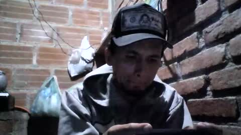Snapshot of boycumlatino21 chatting on 03/12/25, 02:41 Boy online show from 03/12/25, 02:41