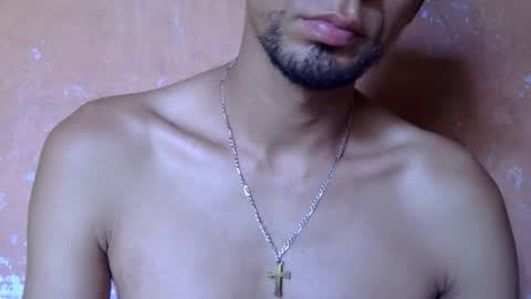 Snapshot of boycumlatino21 chatting on 10/07/25, 07:00 Boy online show from 10/07/25, 07:00