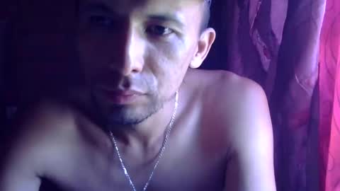 Snapshot of boycumlatino21 chatting on 05/25/26, 04:13 Boy online show from 05/25/26, 04:13