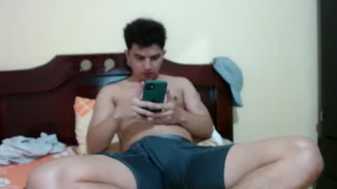 Snapshot of boyfit2023 chatting on 02/12/25, 01:19 boyfit2023 online show from 02/12/25, 01:19