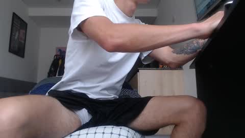 Felipe  online show from 11/27/25, 05:15