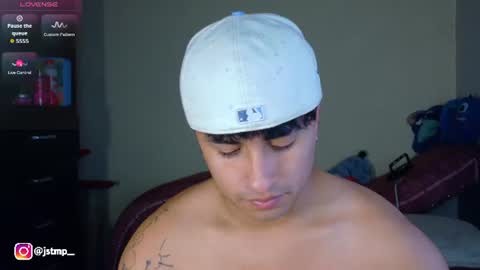 Snapshot of boylatin_777 chatting on 07/29/26, 11:47 miguel online show from 07/29/26, 11:47