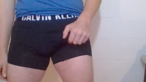 Snapshot of boynextdoor720 chatting on 10/24/25, 05:09 BoyNextDoor online show from 10/24/25, 05:09