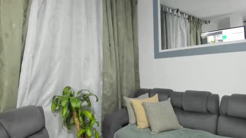 boys_blackandwhite online show from 03/11/25, 12:00