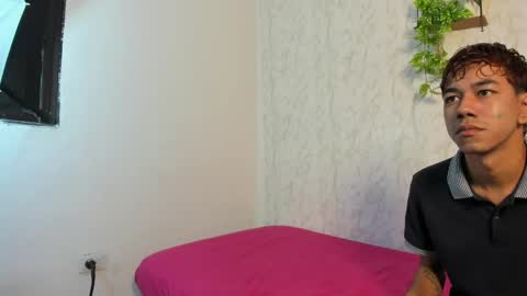 ALEX - TAYLER  -MIKE online show from 04/02/26, 01:14