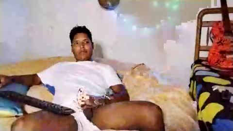 Snapshot of boysex1124 chatting on 12/23/24, 12:08 andrew online show from 12/23/24, 12:08