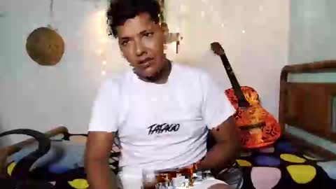 Snapshot of boysex1124 chatting on 02/04/25, 02:32 andrew online show from 02/04/25, 02:32