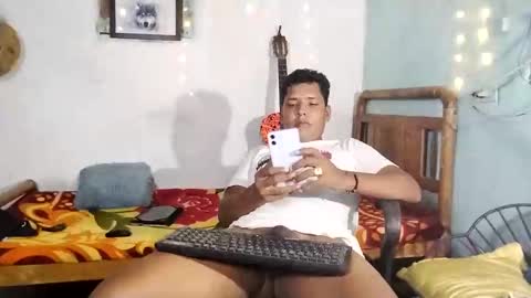 Snapshot of boysex1124 chatting on 02/24/25, 09:20 andrew online show from 02/24/25, 09:20