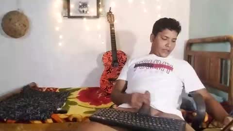 Snapshot of boysex1124 chatting on 03/03/25, 04:14 andrew online show from 03/03/25, 04:14