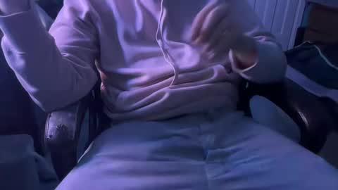 BoyToyBenny online show from 10/05/25, 08:56