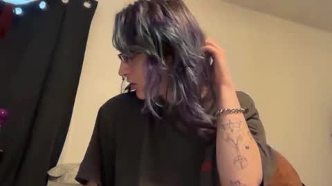 boywithbug online show from 03/12/26, 01:39