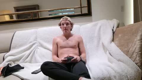 Boyyhb online show from 11/12/25, 08:08