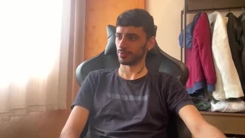 boyzinm2 online show from 10/02/25, 12:12