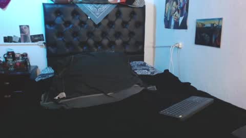 brad hot boy online show from 02/13/25, 04:07