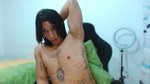 Snapshot of brad_wesley__ chatting on 09/18/25, 04:36 Brad online show from 09/18/25, 04:36