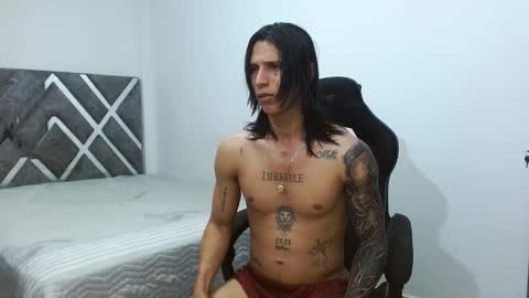 Snapshot of brad_wesley__ chatting on 11/18/25, 08:35 Brad online show from 11/18/25, 08:35