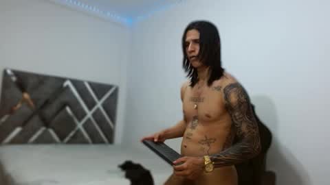 Snapshot of brad_wesley__ chatting on 11/20/25, 09:58 Brad online show from 11/20/25, 09:58