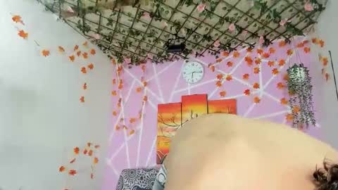 bradboyhot06 online show from 12/16/25, 09:09