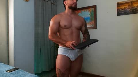 Bradley Martinez online show from 11/21/25, 01:04