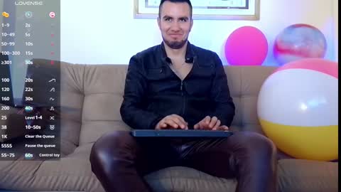 Snapshot of bradleycolton chatting on 01/30/25, 01:21 Bradley Colton Independ Model online show from 01/30/25, 01:21