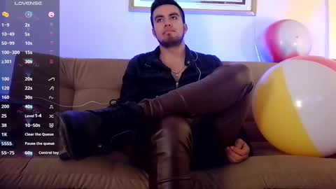 Snapshot of bradleycolton chatting on 02/18/25, 04:37 Bradley Colton Independ Model online show from 02/18/25, 04:37