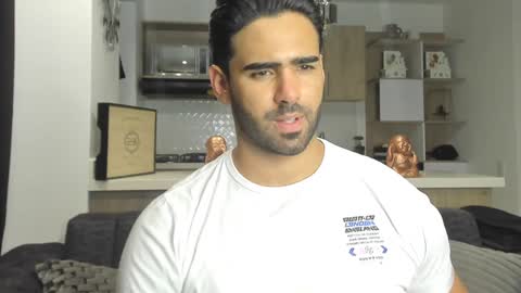 bradleymartin7 online show from 01/31/25, 01:22