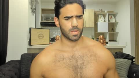 bradleymartin7 online show from 02/06/25, 12:22