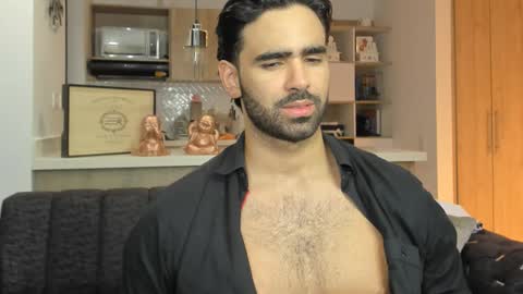 bradleymartin7 online show from 10/31/25, 11:06