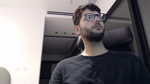 Snapshot of brads91 chatting on 12/11/24, 10:27 brads online show from 12/11/24, 10:27