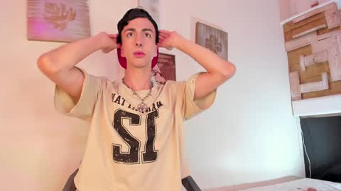 Snapshot of brahmbelial__ chatting on 01/27/25, 05:36 Brahm online show from 01/27/25, 05:36