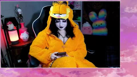 Snapshot of brainblowspice chatting on 10/10/25, 06:56 brainblowspice online show from 10/10/25, 06:56