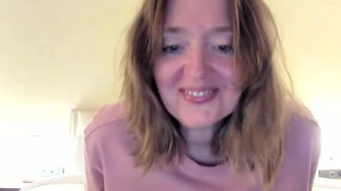 Snapshot of braingirl chatting on 03/01/26, 09:06 I see you X-twitter its braingirl online show from 03/01/26, 09:06