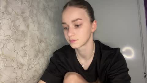 Kate online show from 03/29/26, 06:19