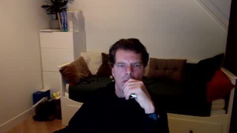 Snapshot of bram1944972145 chatting on 12/02/24, 03:47 Bram online show from 12/02/24, 03:47
