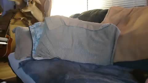 Snapshot of bramro409 chatting on 09/13/25, 05:18 bramro409 online show from 09/13/25, 05:18