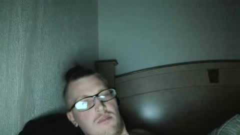 Snapshot of bran52 chatting on 10/19/25, 07:53 bran52 online show from 10/19/25, 07:53
