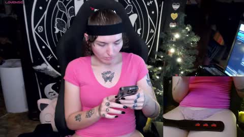 BrandiWRLD999 online show from 12/23/24, 06:16