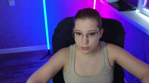 Snapshot of brandy__stars chatting on 02/24/25, 05:11 Belle online show from 02/24/25, 05:11