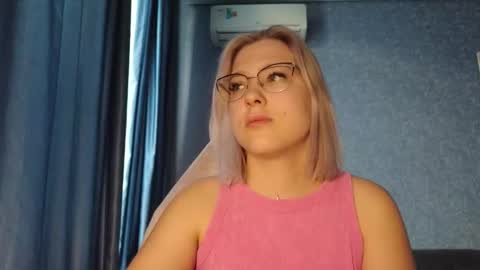 Snapshot of brandy__stars chatting on 11/03/25, 02:24 Belle online show from 11/03/25, 02:24