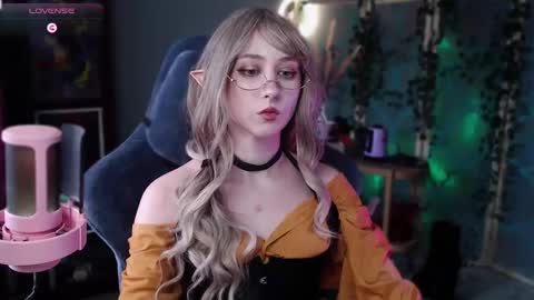 Aurorabut ur dad just calls me Rory online show from 03/04/25, 08:24