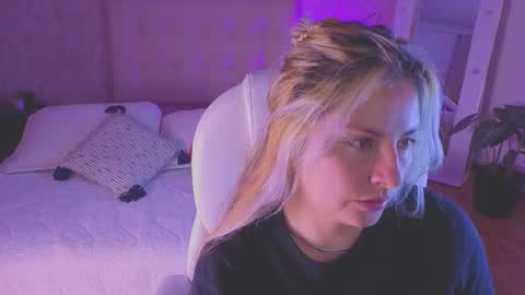 BRANDY  online show from 09/17/25, 12:18