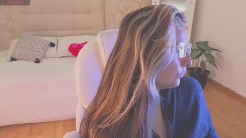 BRANDY  online show from 09/19/25, 10:38