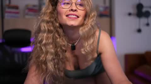 Alex online show from 06/06/26, 03:55