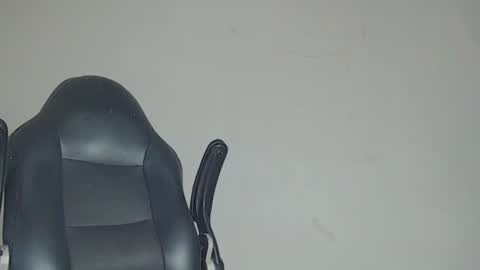 Snapshot of brant_garcia chatting on 07/06/26, 12:57 Brant Garcia online show from 07/06/26, 12:57
