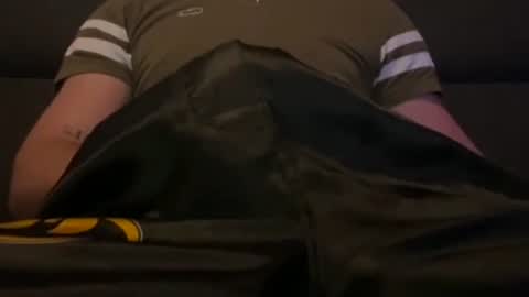 Snapshot of bratan407 chatting on 02/12/26, 04:07 wanna play online show from 02/12/26, 04:07