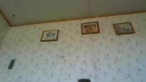 Snapshot of bratbrat23 chatting on 10/20/25, 04:29 Bay online show from 10/20/25, 04:29