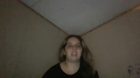 Snapshot of bratbrat23 chatting on 12/02/25, 01:33 Bay online show from 12/02/25, 01:33